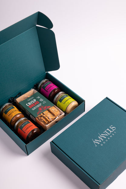 Small gift set: crispy bread and four exclusive condiments